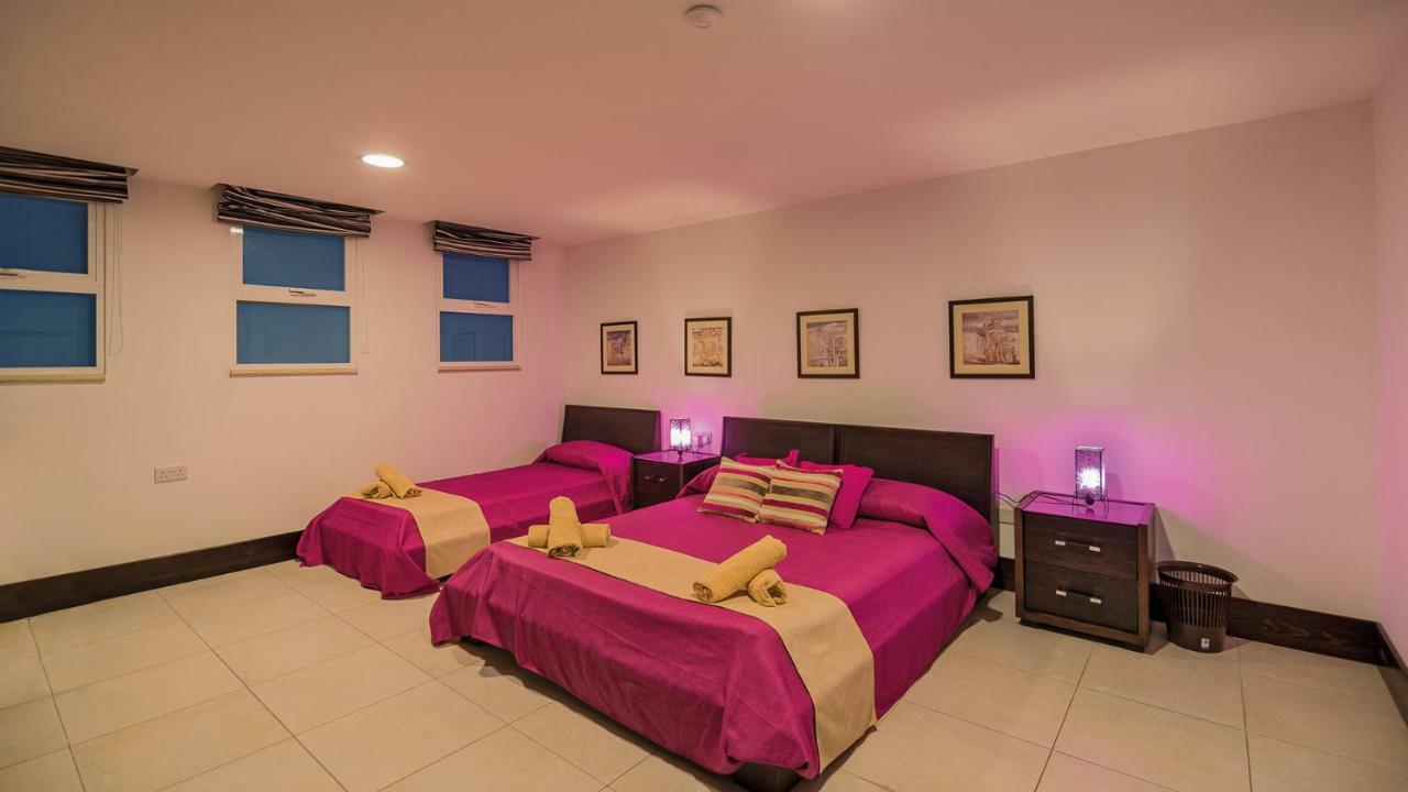 Watersedge Villa